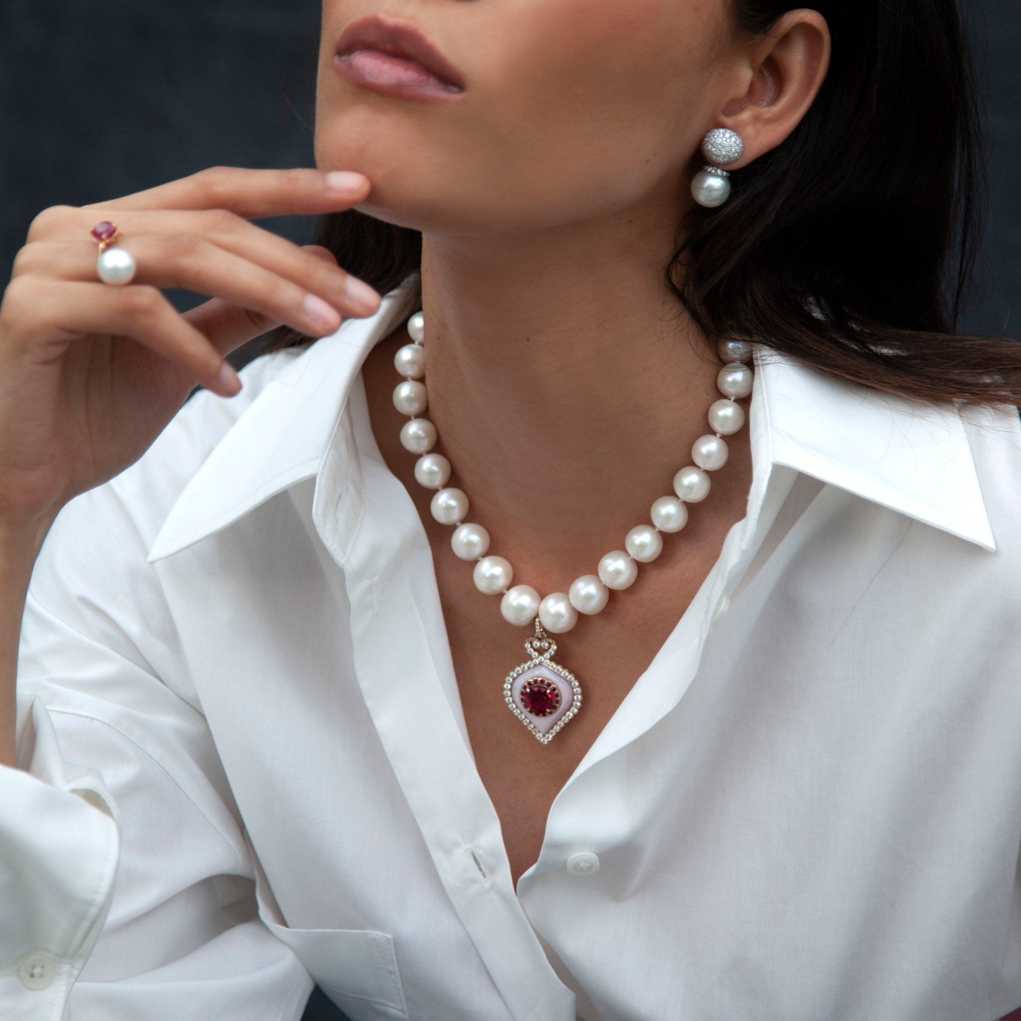 Les Bon BonsAnne Baker