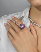 The Knockout RingAnne Baker